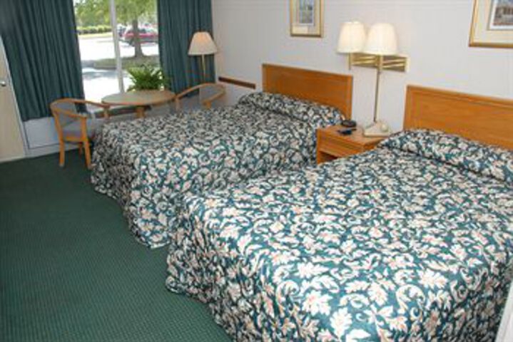 Room 5 of 13