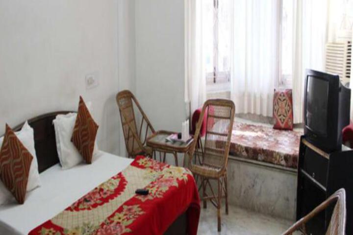 Hotel white palace