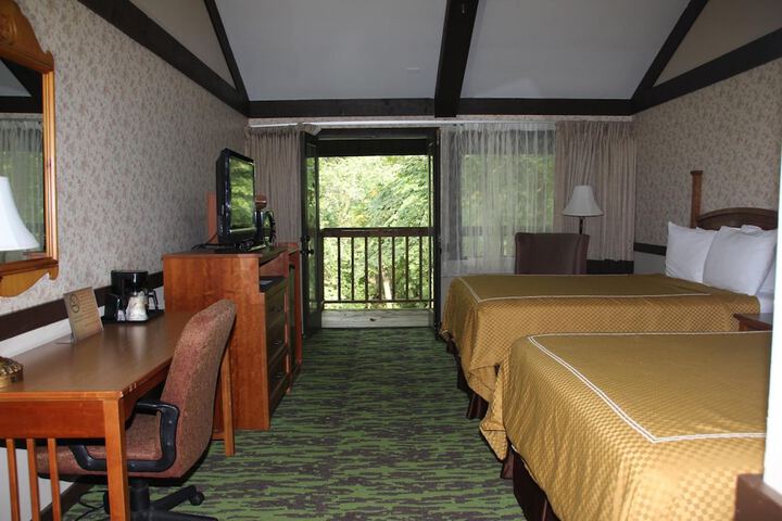 Room 16 of 43