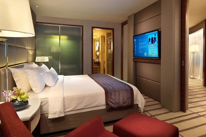 Room 15 of 61