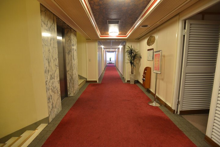Ballroom/Hall 46 of 53