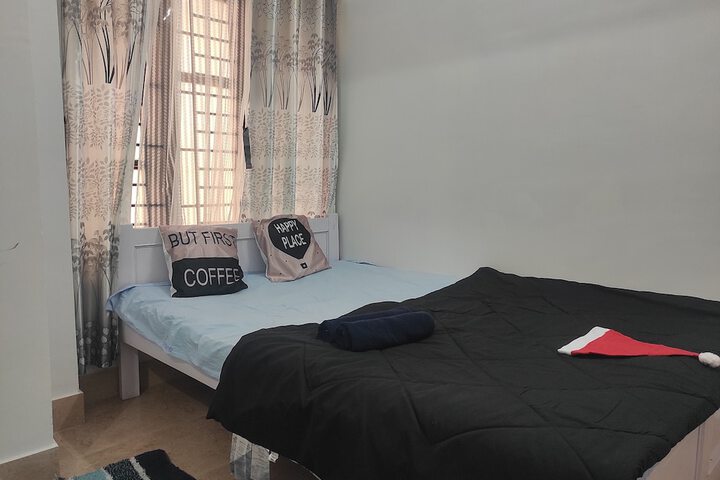 Room 4 of 56