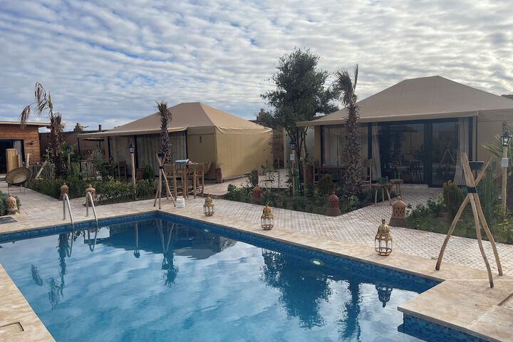Pool 53 of 69