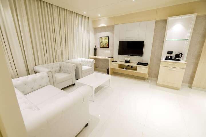 Room 54 of 70