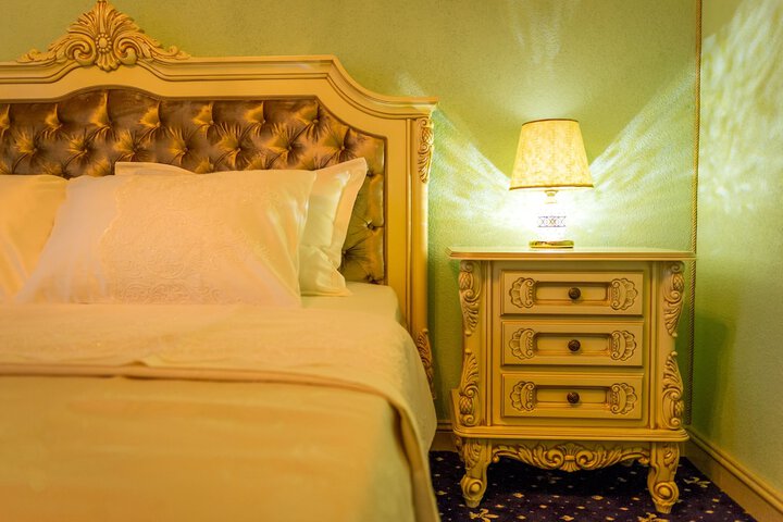 Room 16 of 131