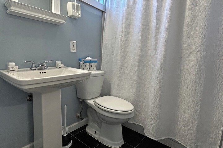 Room 178 of 212