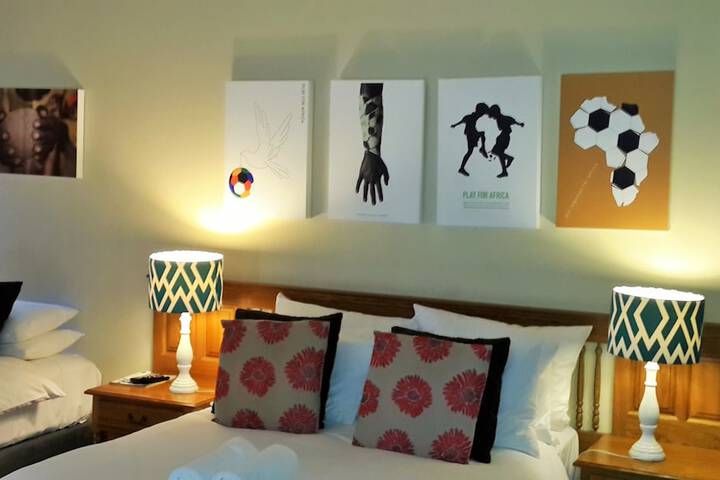 Room 3 of 37
