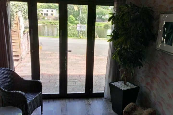 Room 21 of 100