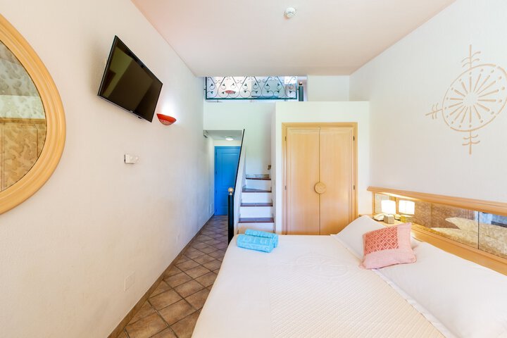 Room 2 of 58