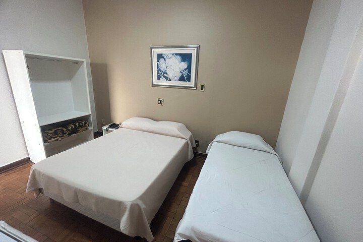 Room 26 of 54