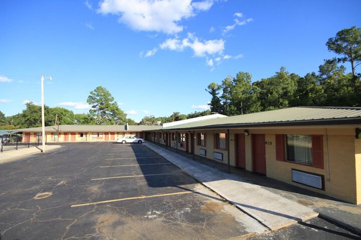 Property Grounds 48 of 57