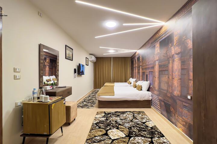 Room 36 of 80