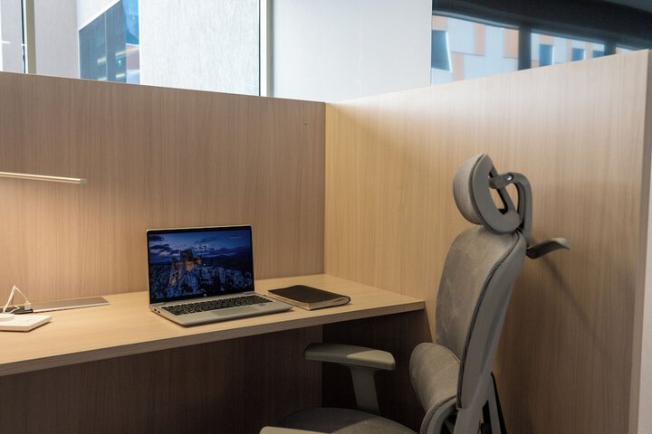Business Center 107 of 110