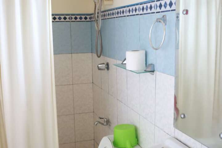 Room 32 of 45