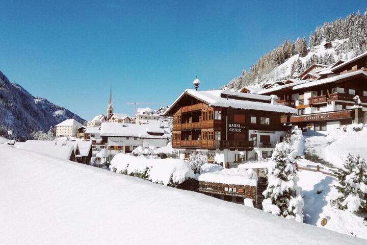 Garni Hotel Geier