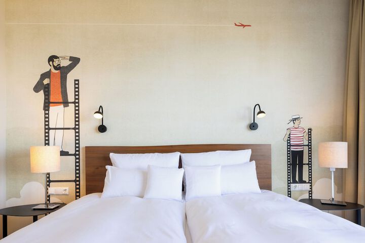 Room 74 of 159