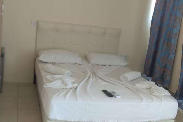 Room 7 of 17