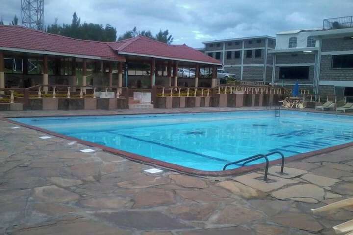 Pool 8 of 40