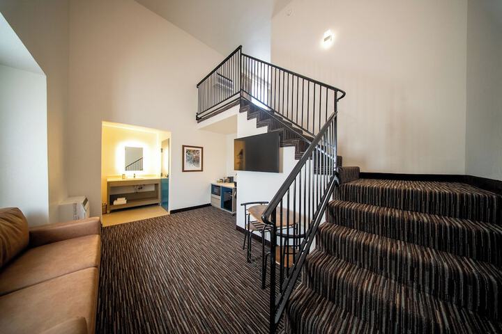 Room 12 of 21