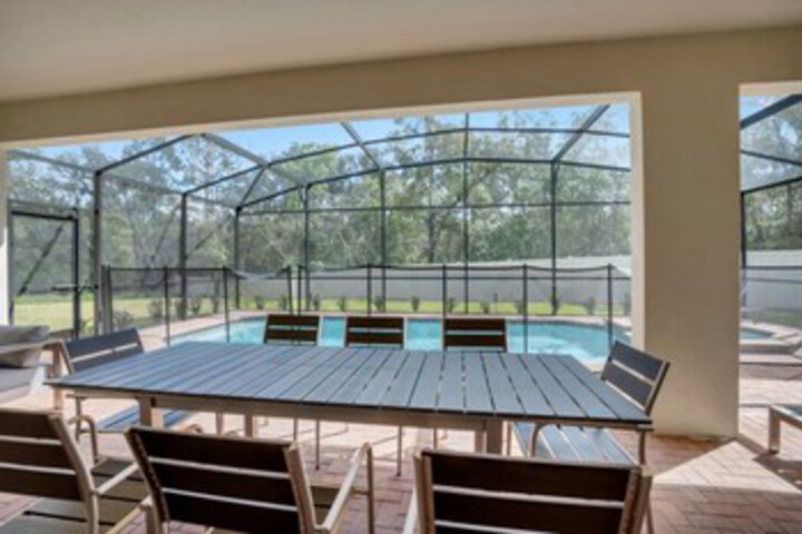 Terrace/Patio 2 of 310