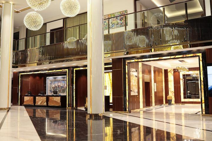Hotel Lobby
