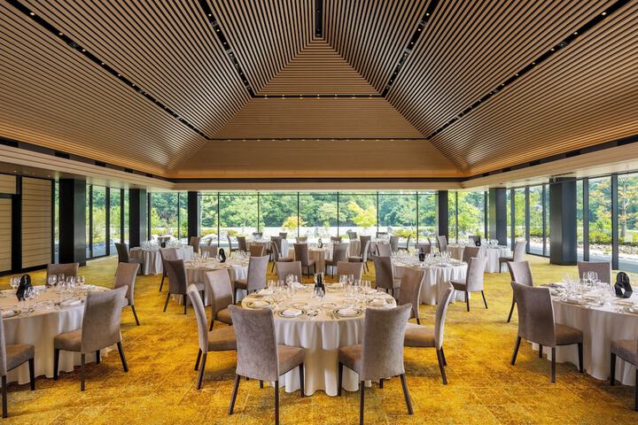 Ballroom/Hall 190 of 201