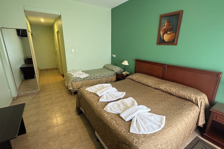 Room 38 of 138