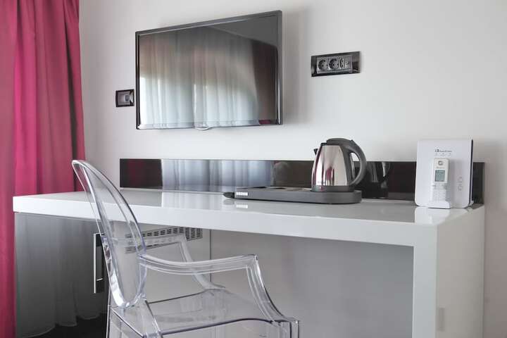 Room 144 of 267