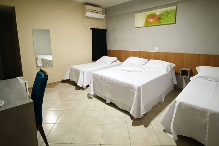 Room 8 of 11