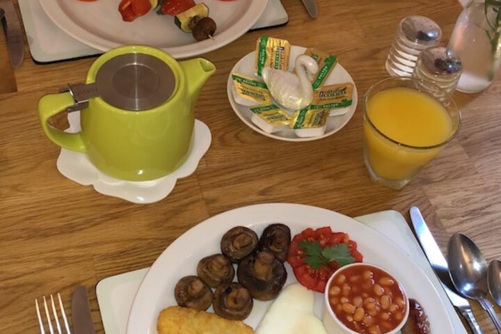 Breakfast/Coffee Service 83 of 98