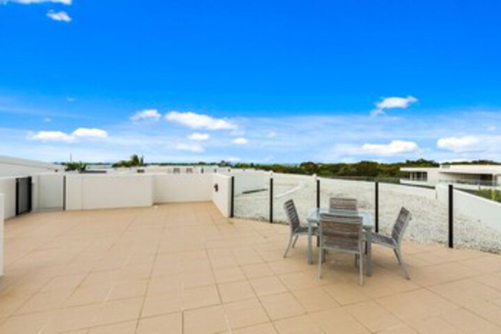 Terrace/Patio 17 of 17