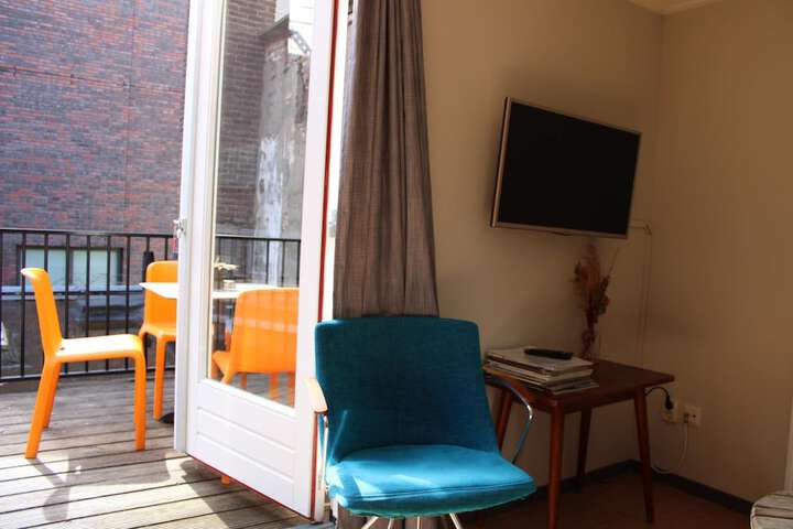 Room 8 of 44