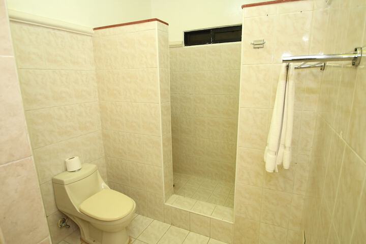 Room 16 of 41