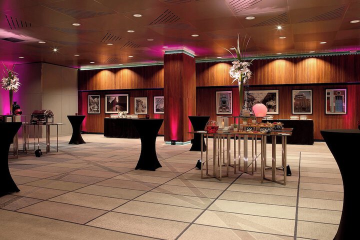 Hotel Interior 6 of 171