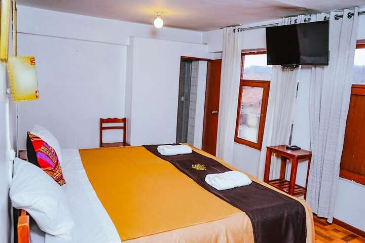 Room 15 of 34