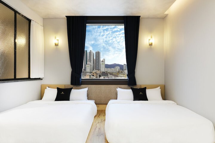 Room 49 of 61