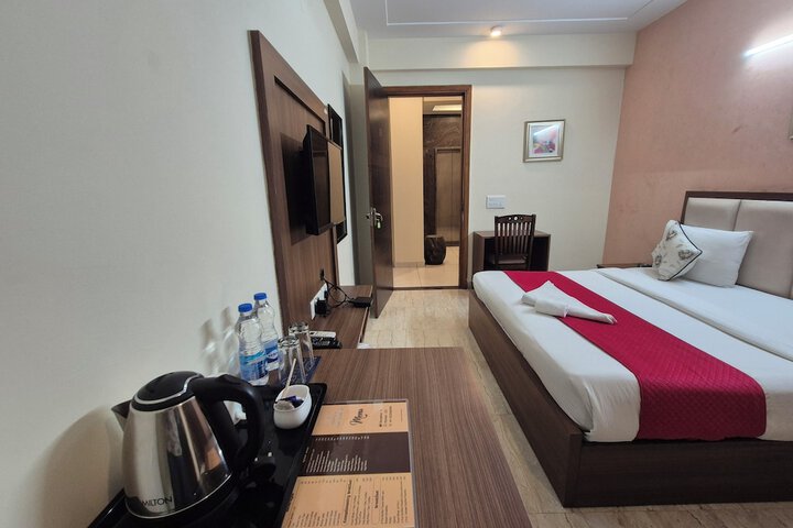 Room 10 of 36