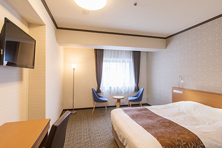 Room 15 of 41