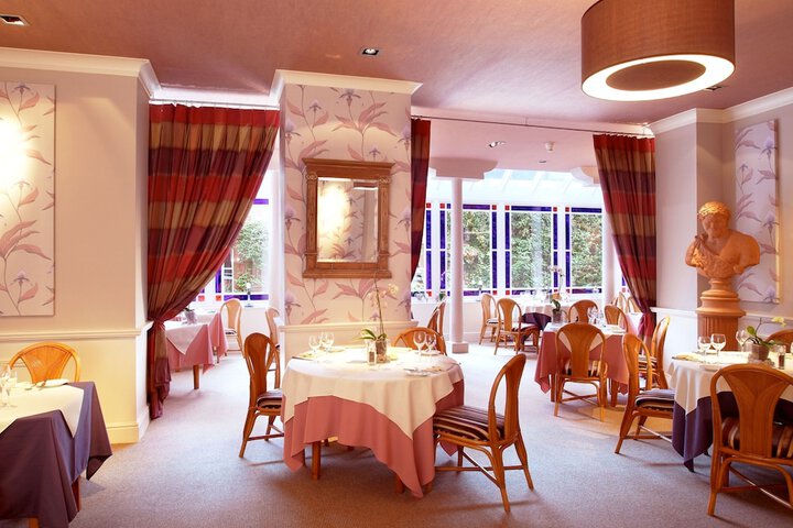 Dining Photos