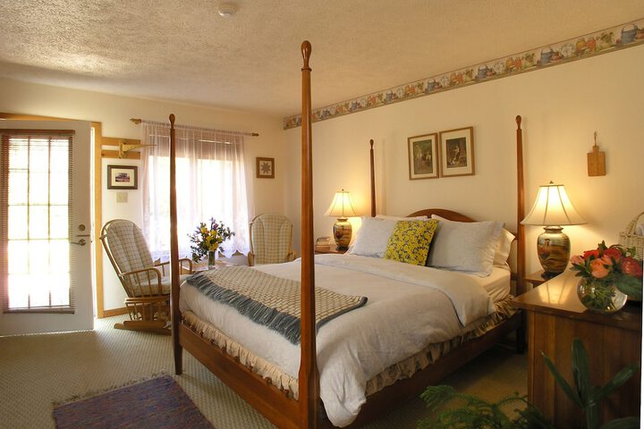 Room 3 of 18