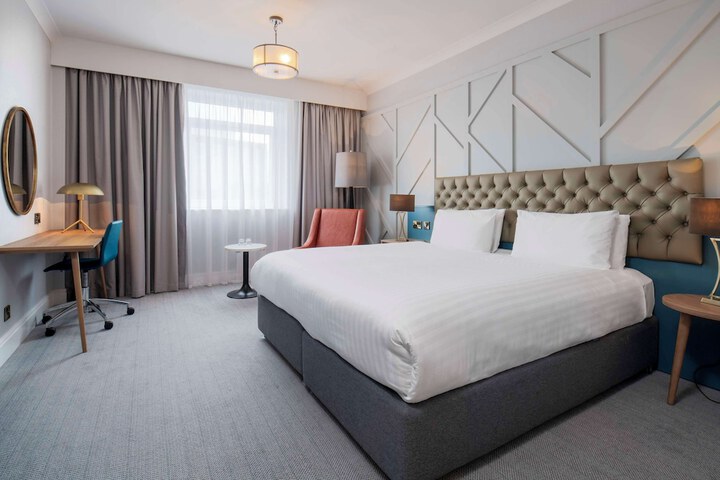 Room 20 of 97