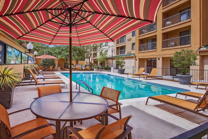 Terrace/Patio 36 of 40