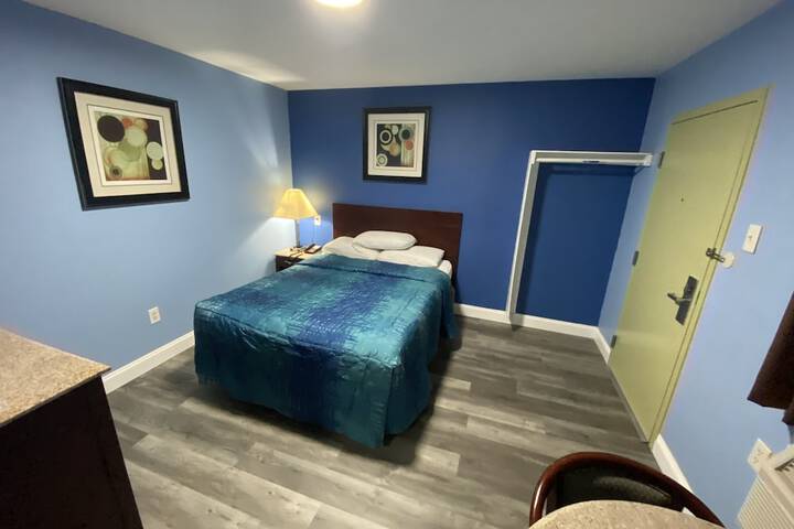 1 Queen Bed (7 of 69)