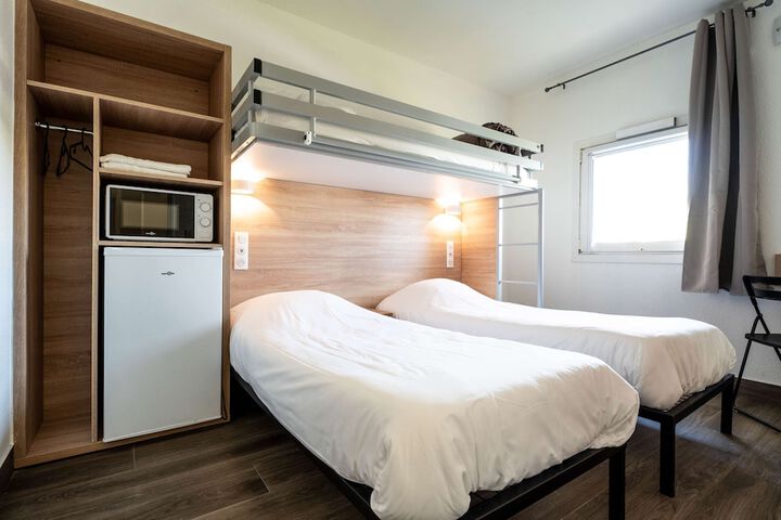 Room 17 of 31