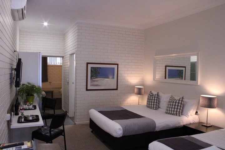 Room 6 of 58