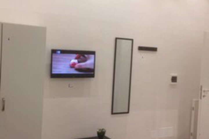 Room 15 of 15