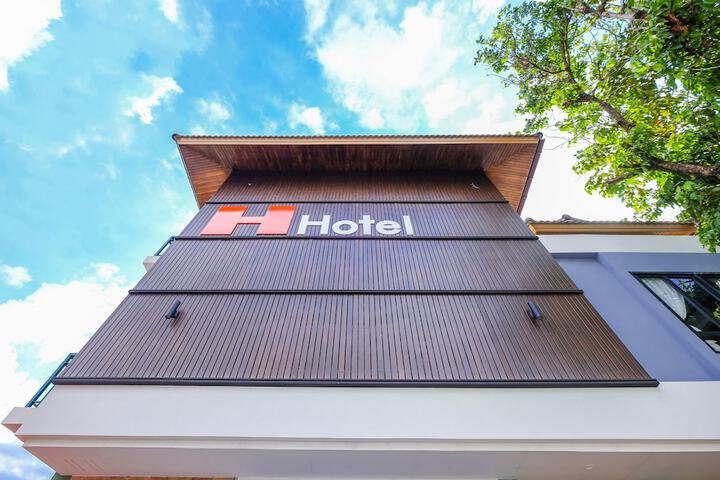 Hotel 68 of 73