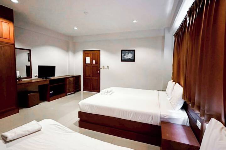 Room 31 of 61