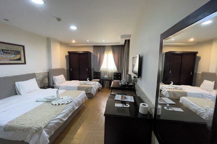 Room 146 of 340