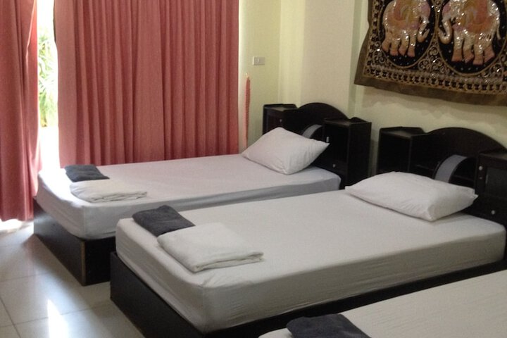 Room 25 of 69